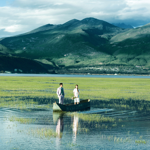 如秋风花了云端的妆