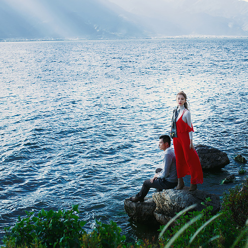  如秋风花了云端的妆