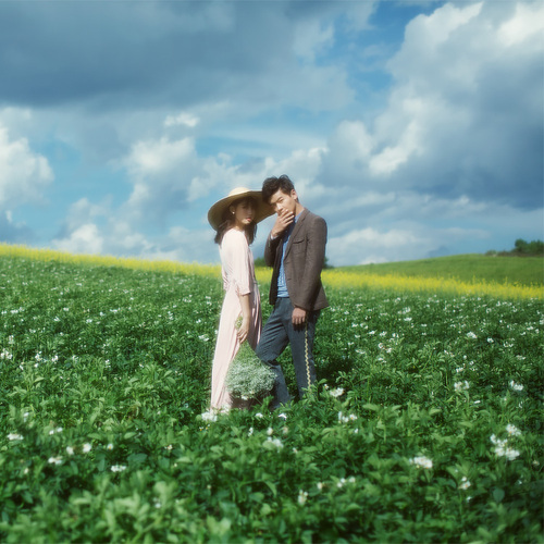 云雀呢喃日气浓