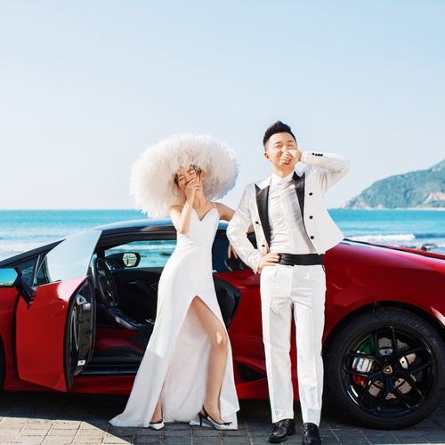 甘先生&何女士