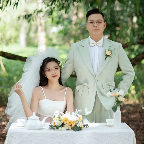 王先生&顾女士