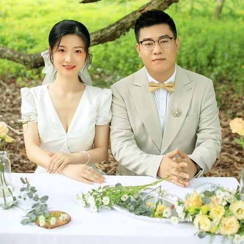 范先生&李女士