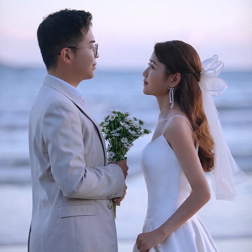 谭先生&邓女士