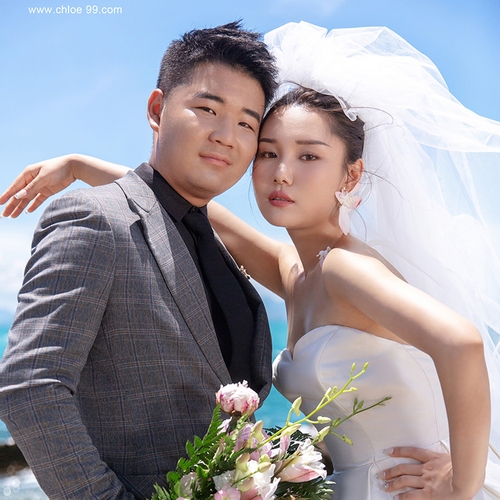 伍先生&张女士