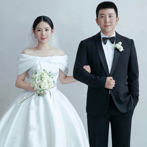 张先生&秦女士