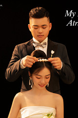 李先生&何女士