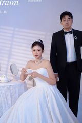 劉先生&周女士