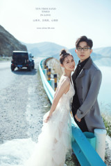 李先生&何女士