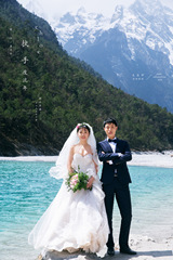 王先生&董女士