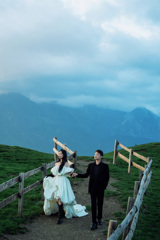 孟先生&張女士
